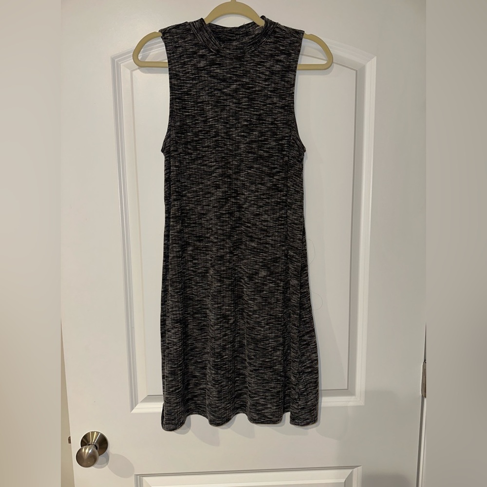 Dark Gray/black Francescas Dress. Size large!